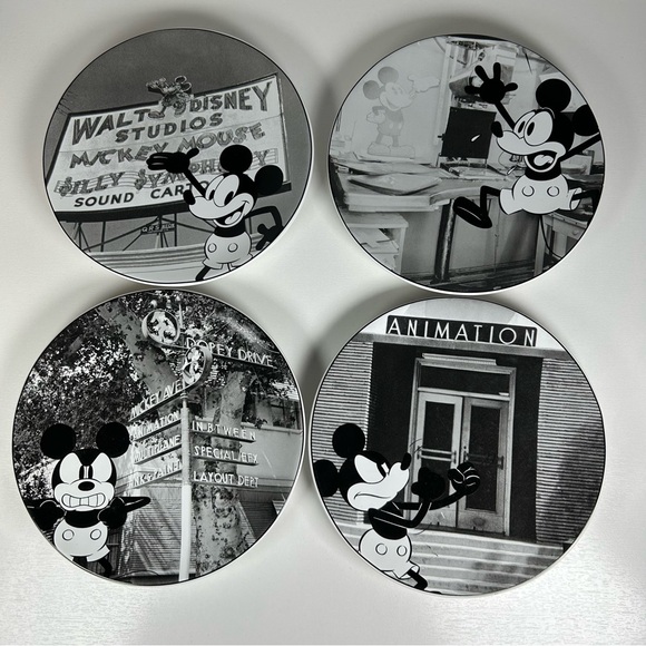 Walt Disney Studios Vintage Black & White Mickey Mouse Small Plates Set Of 4 - Picture 1 of 8